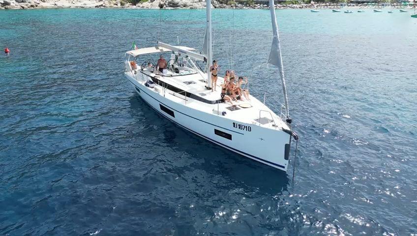 Bavaria C45 von d'Este Yacht Charter in Portisco