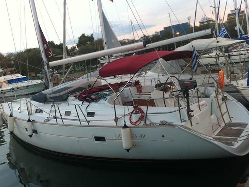 Oceanis 411 yritykseltä Seafarer Sailing Ateenassa