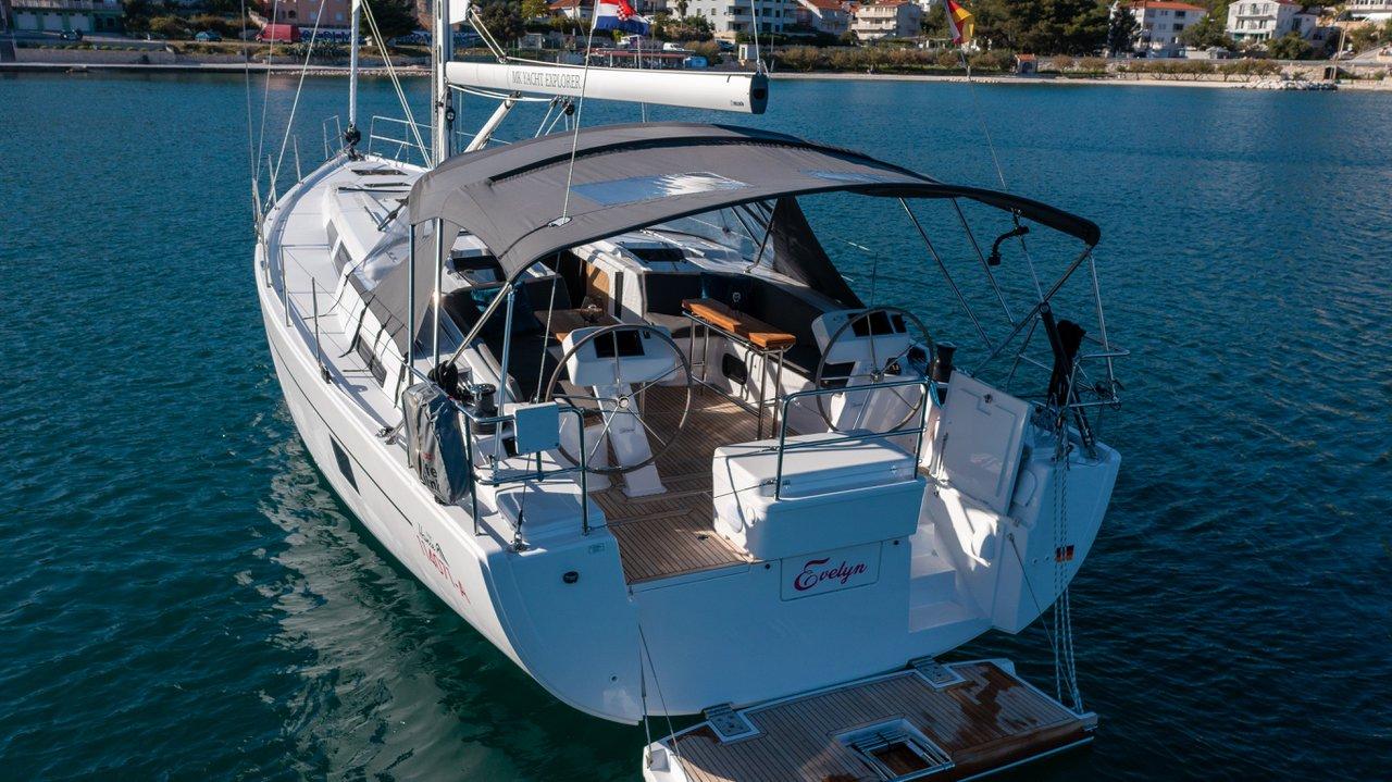 Hanse 508 från Yacht Explorer i Trogir