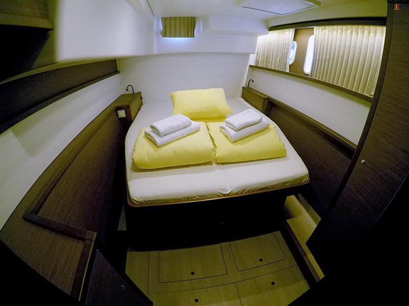 Lagoon 450 från NCP-Charter i Šibenik