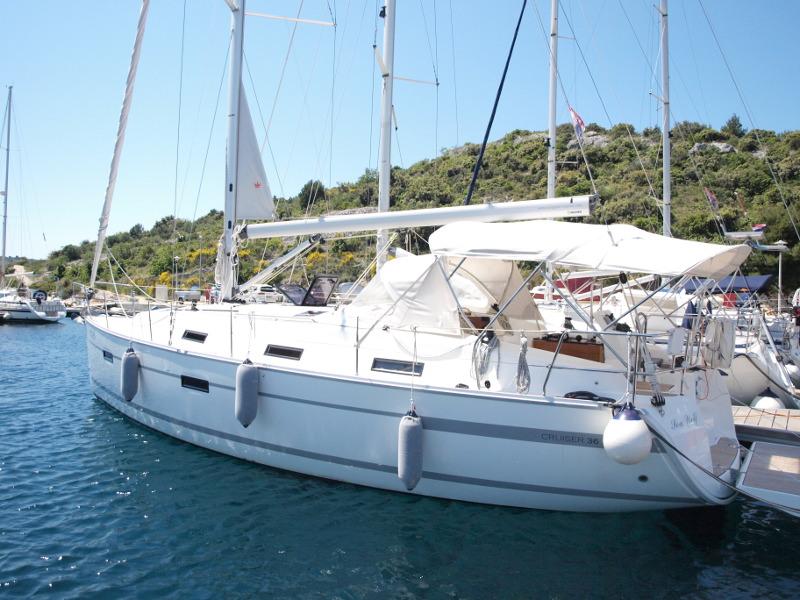 Bavaria 36 von Navigator Charter in Primošten