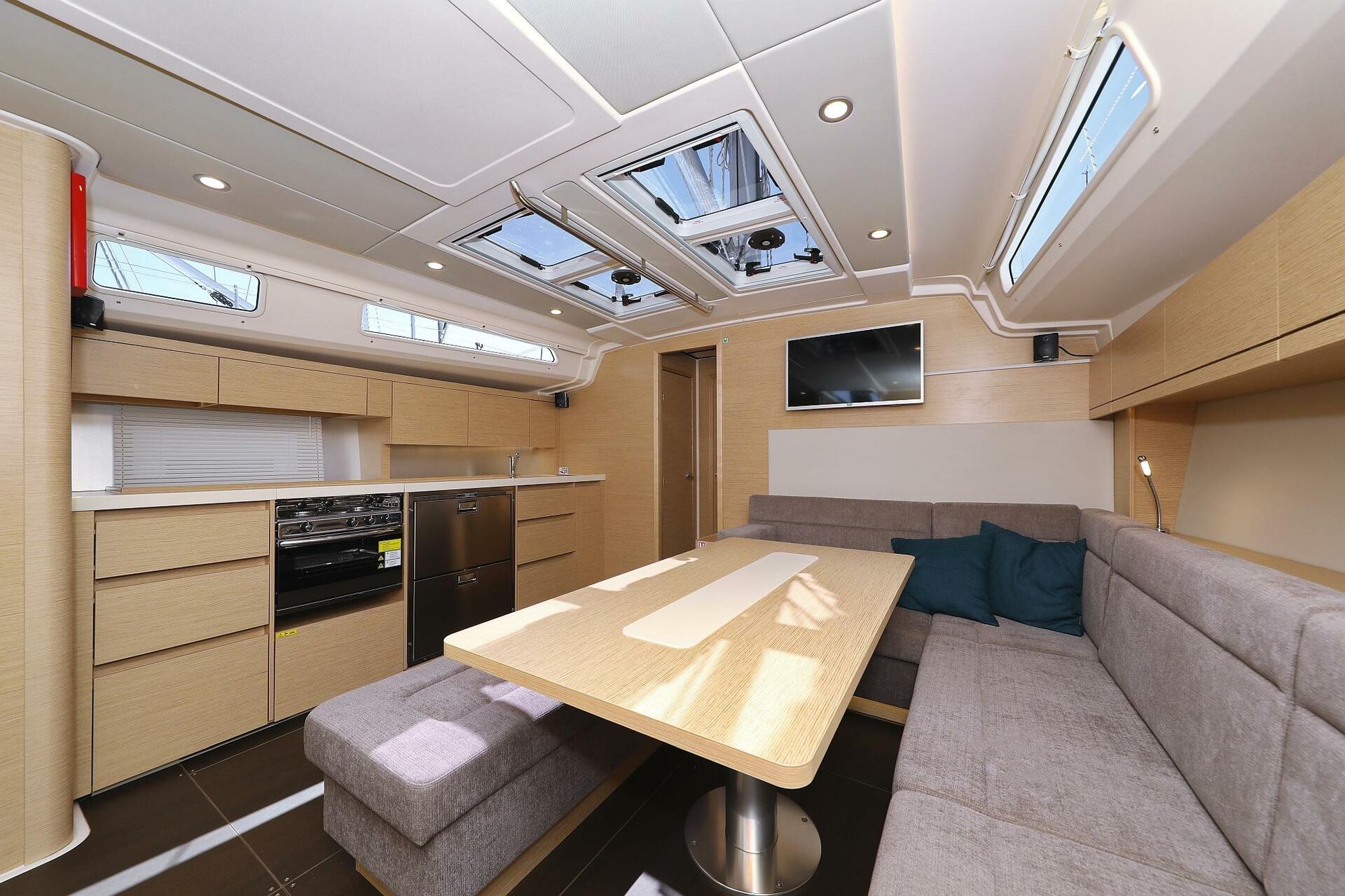 Hanse 508 af Croatia Yachting i Kaštela