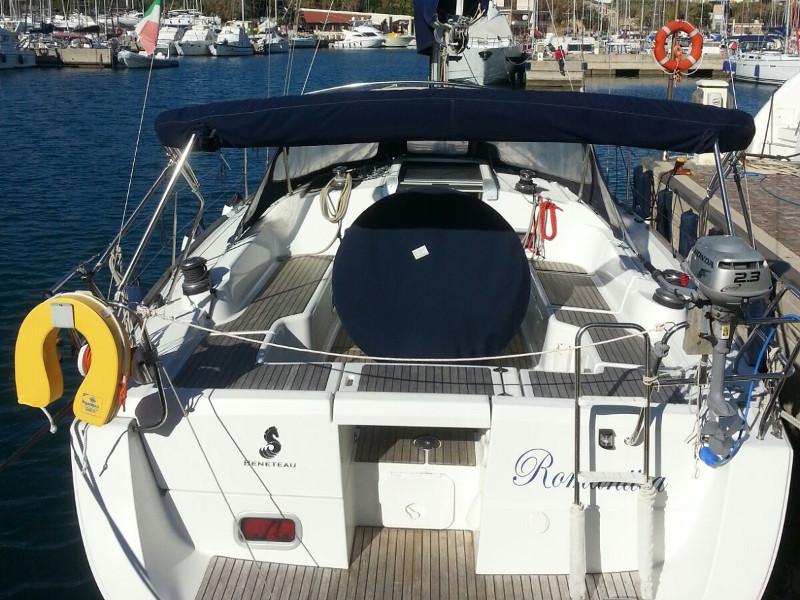 Oceanis 37 da Salivoli Vela em Piombino