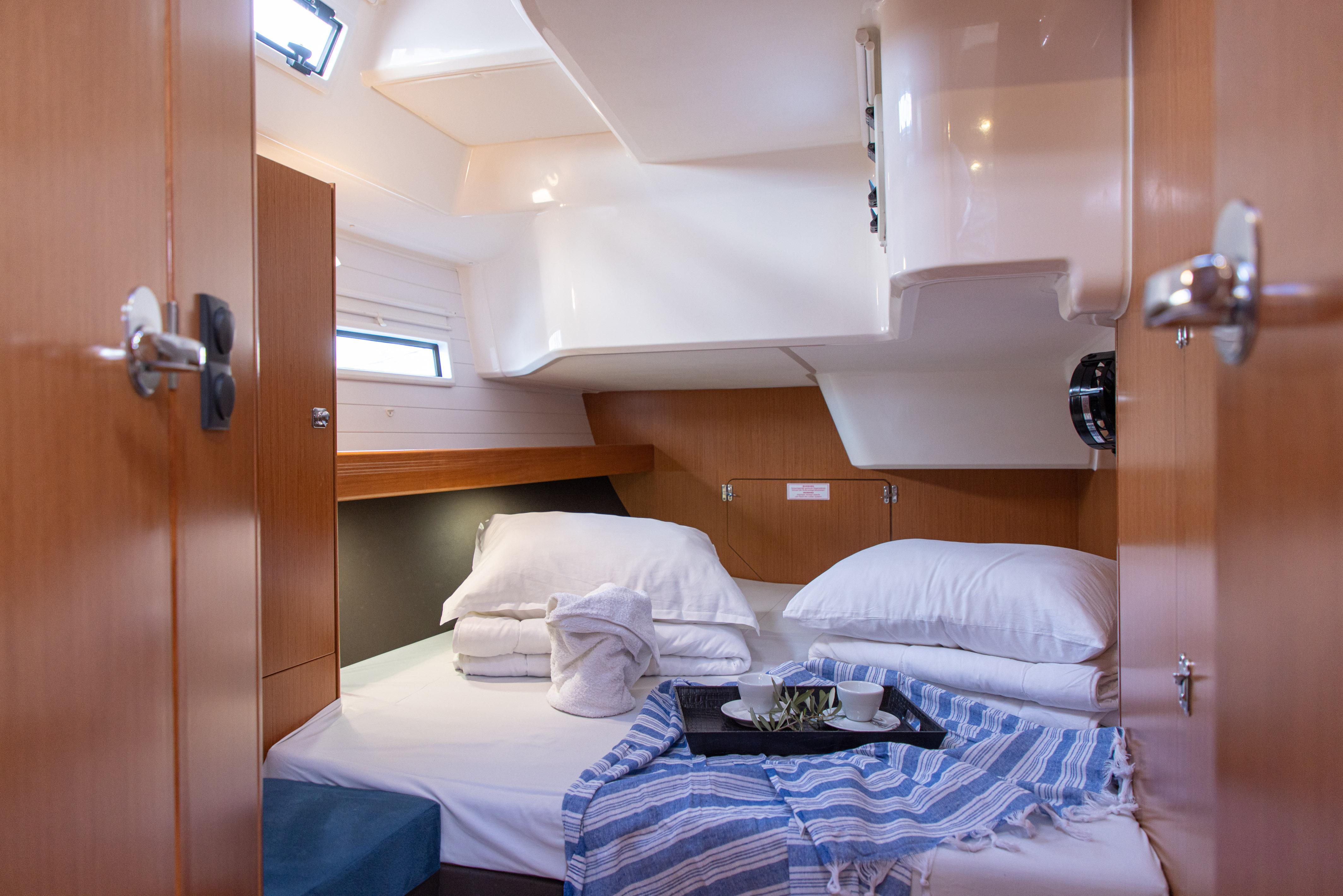 Bavaria 51 Cruiser från Valentino Yachts i Aten