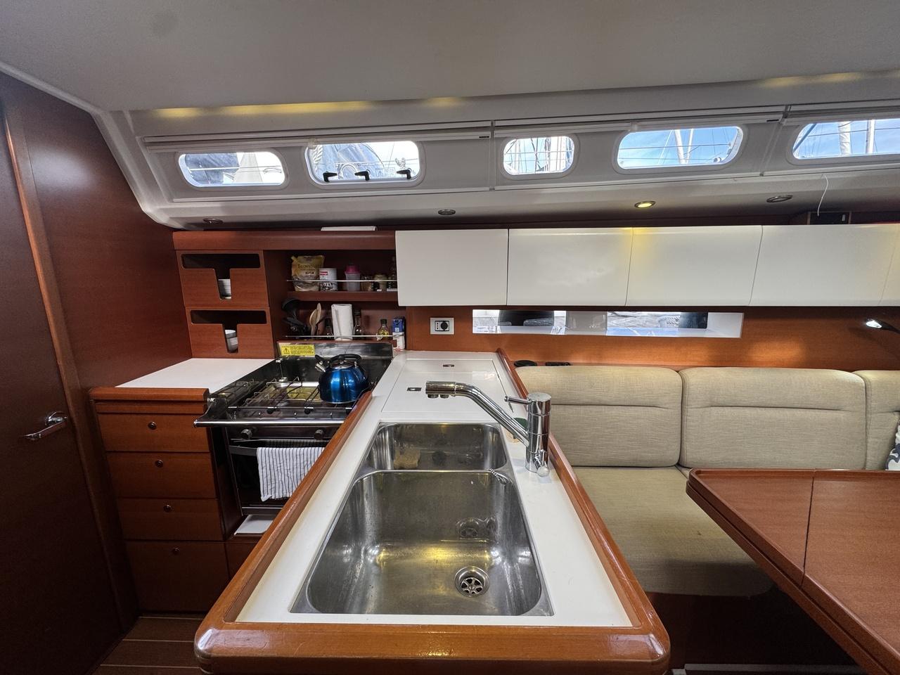 Grand Soleil 39 from Cat&Go in La Rochelle