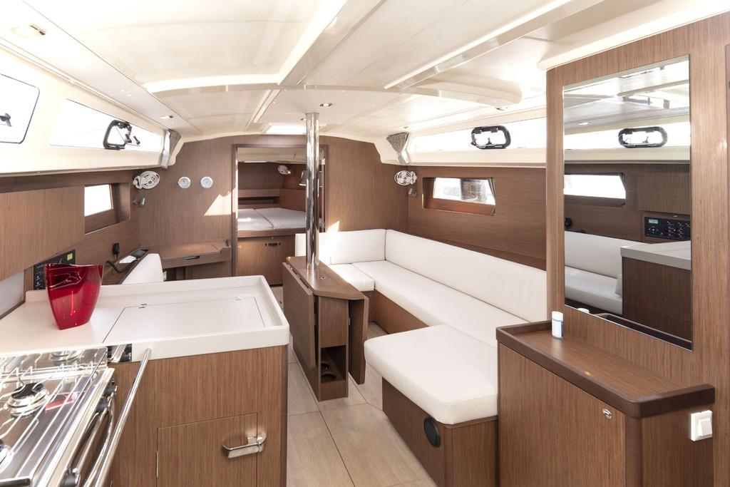 Oceanis 41.1 af Sailme Charter i Port de Pollença