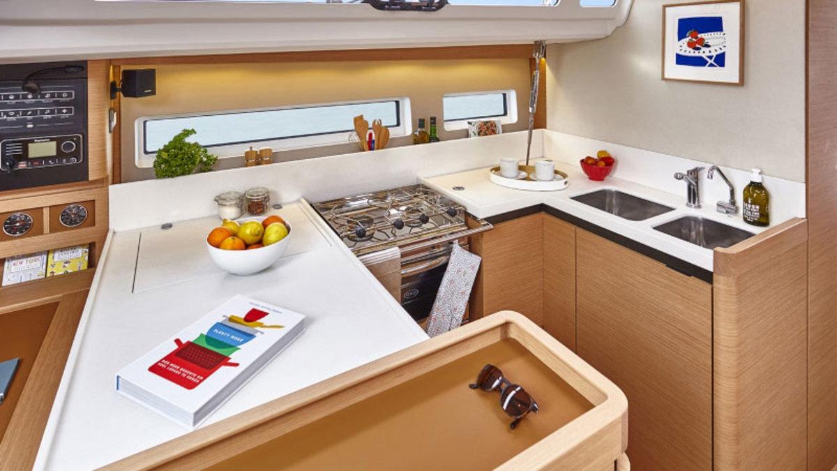 Sunsail 44 SO af Sunsail i Cannigione