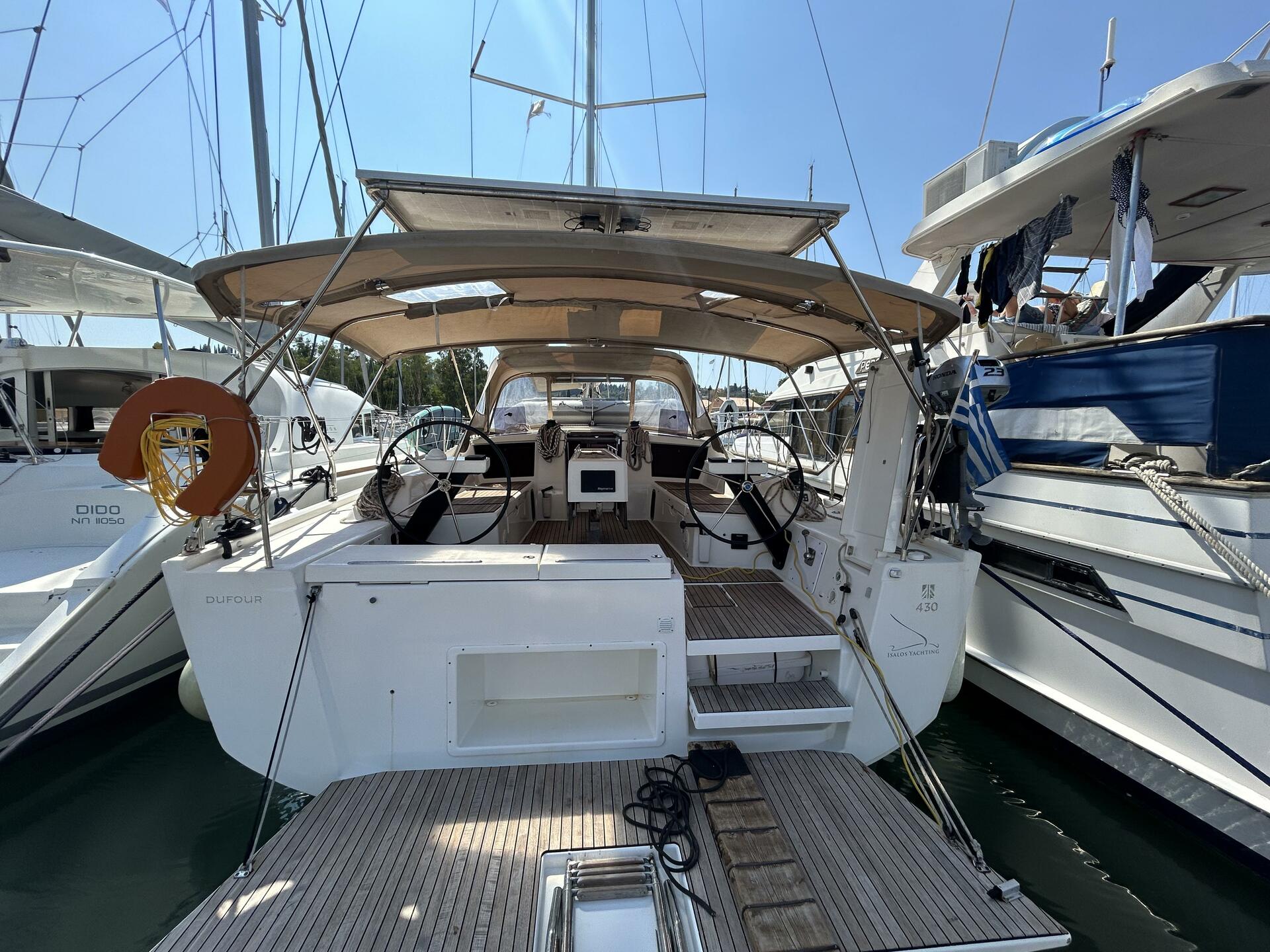 Dufour 430 Grand Large della Hellenic Yachting a Gouvia