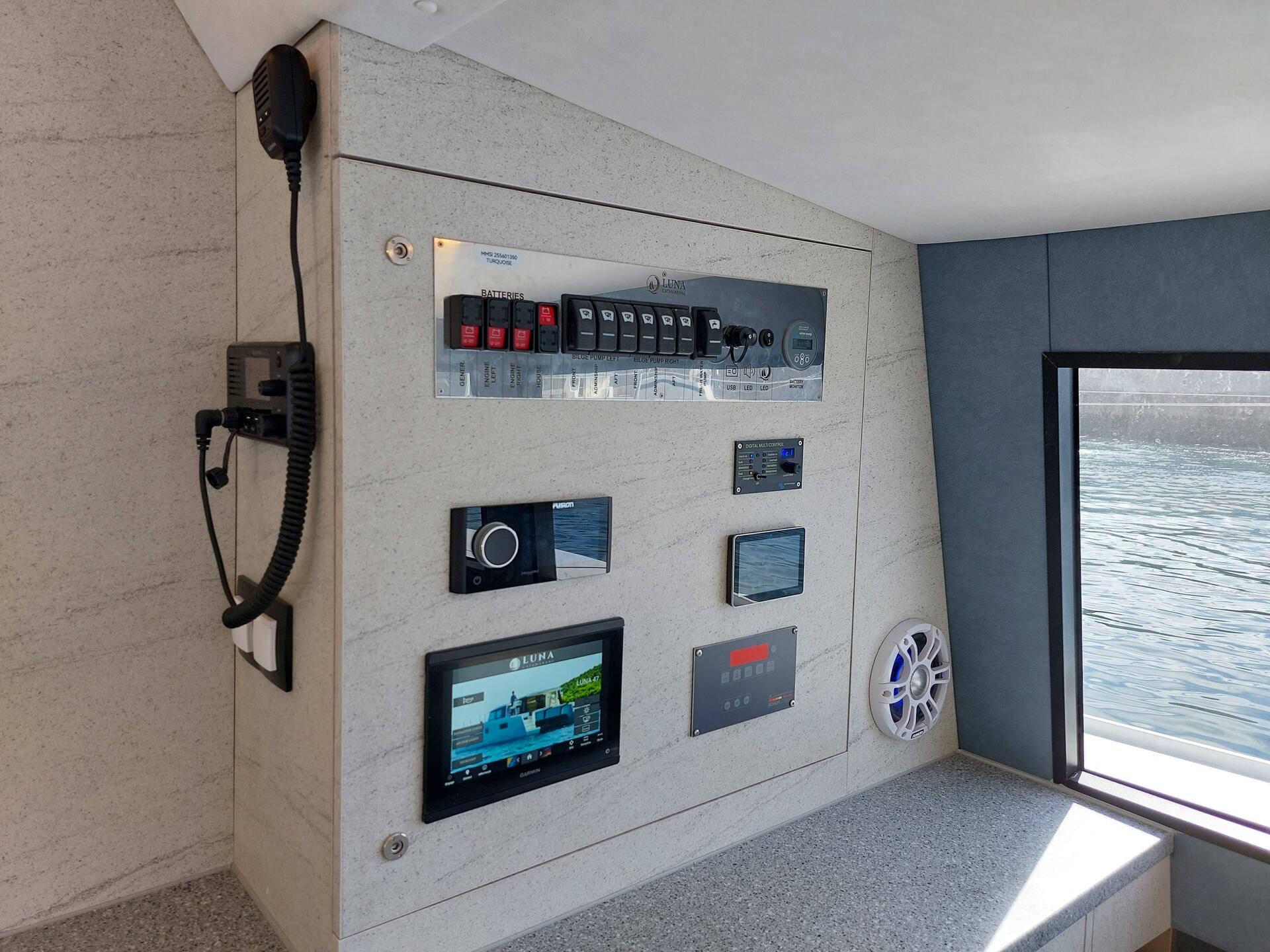 Luna 47 Power de Luna Charter en Funchal