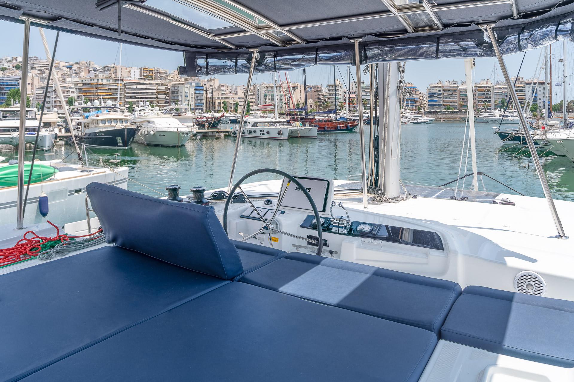 Lagoon 46 de Ukiyo Yacht Management en El Pireo