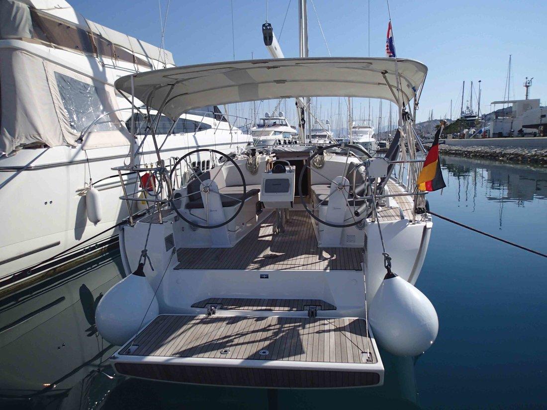 Bavaria 37 Cruiser par AMS Yachting à Vrsar