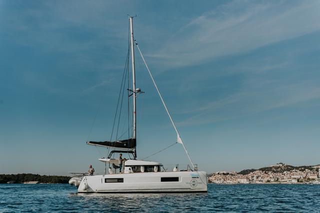 Lagoon 40 from Vogue Yachting in Šibenik