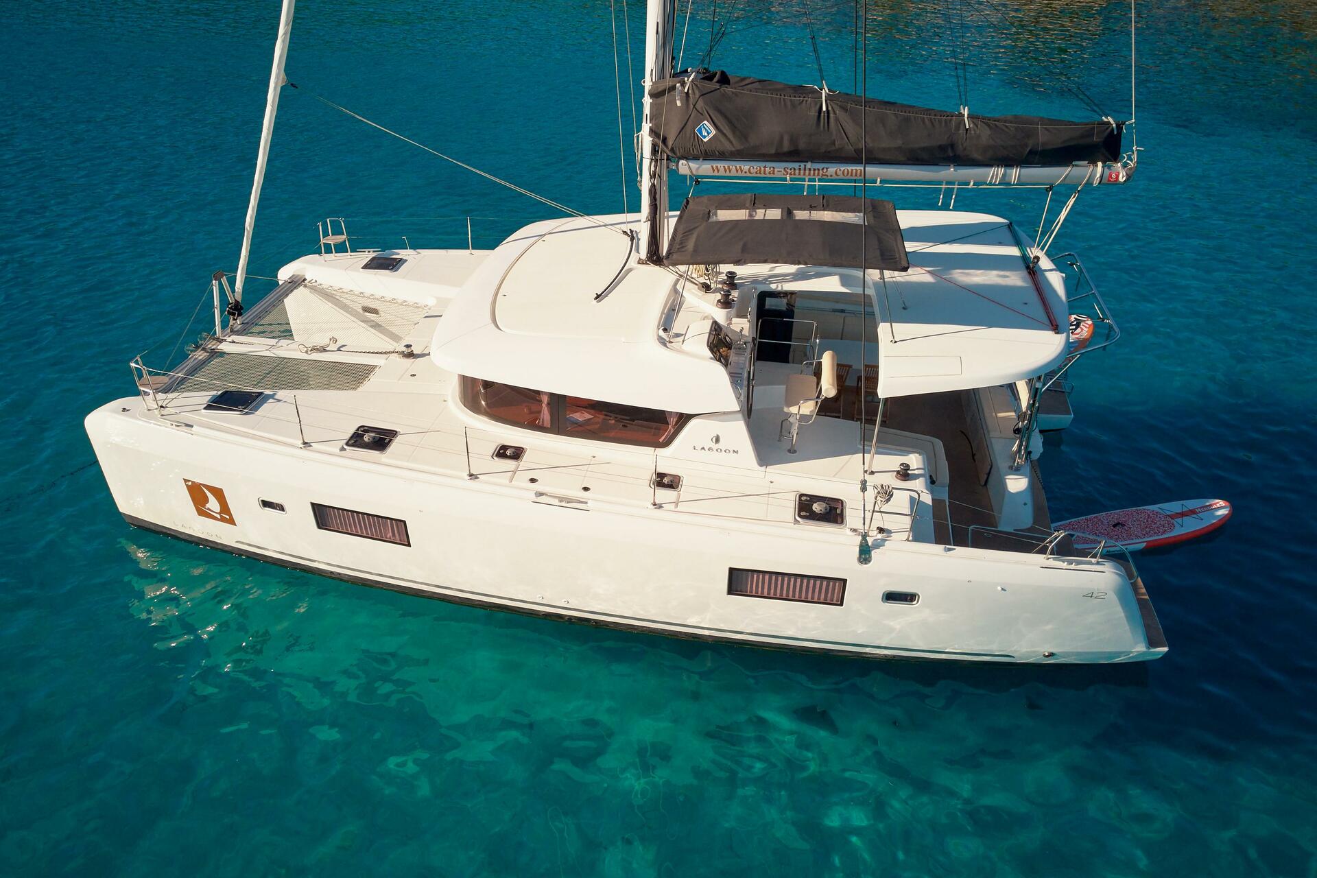 Lagoon 42 da Cata Sailing em Trogir