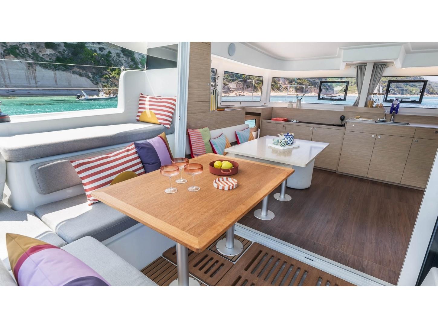 Lagoon 38 from Parallelo 38 Charter in Furnari