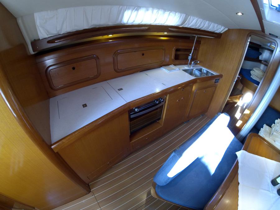 Grand Soleil 43 della NCP-Charter a Sebenico
