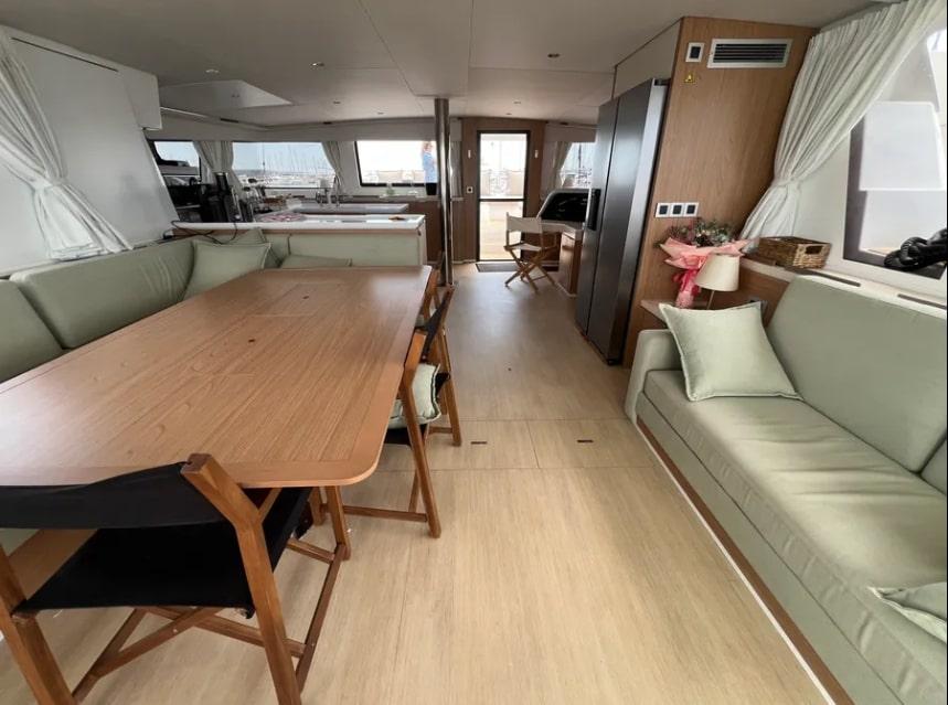 Bali 5.4 from Equatorial Yachts in Victoria