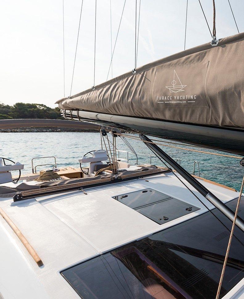 Dufour 520 Grand Large van Thrace Yachting in Athene