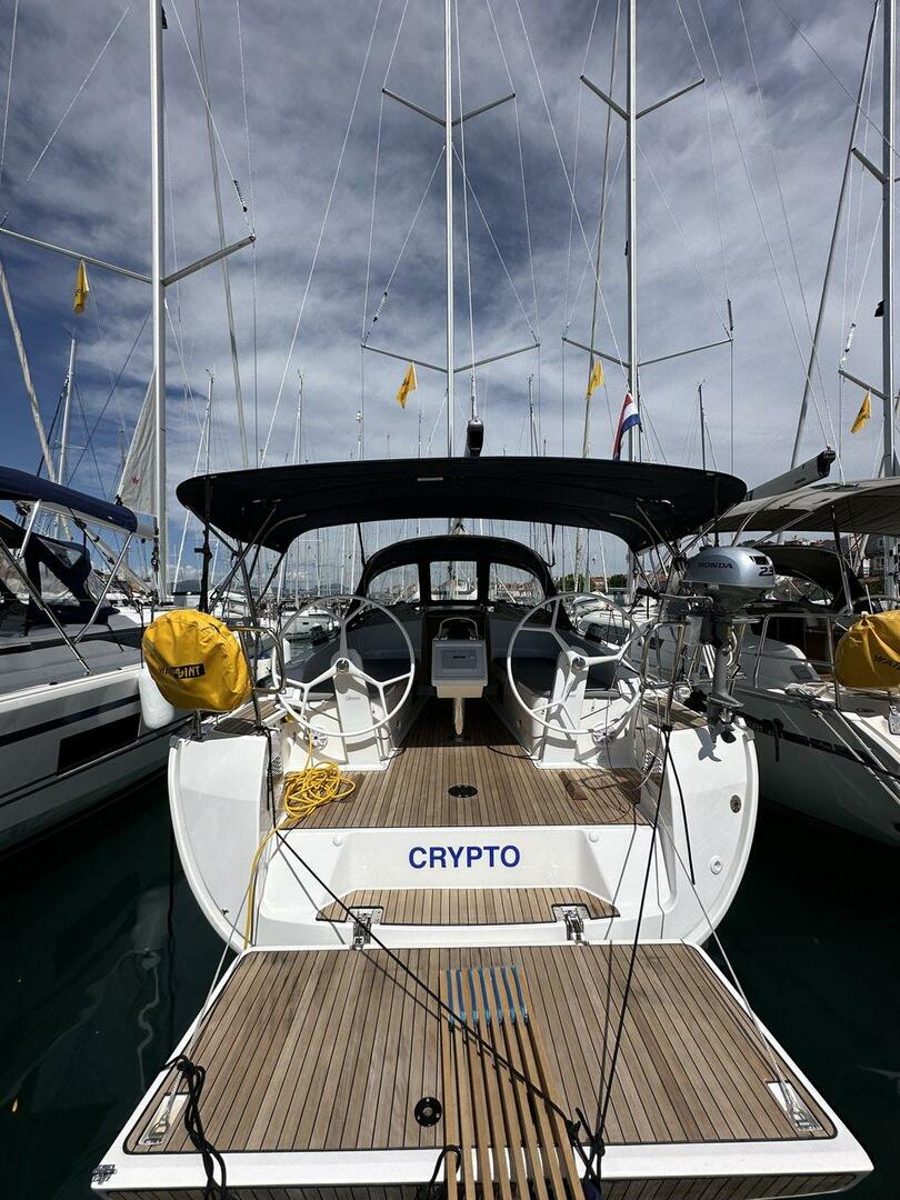 Bavaria 37 Cruiser from Waypoint in Trogir