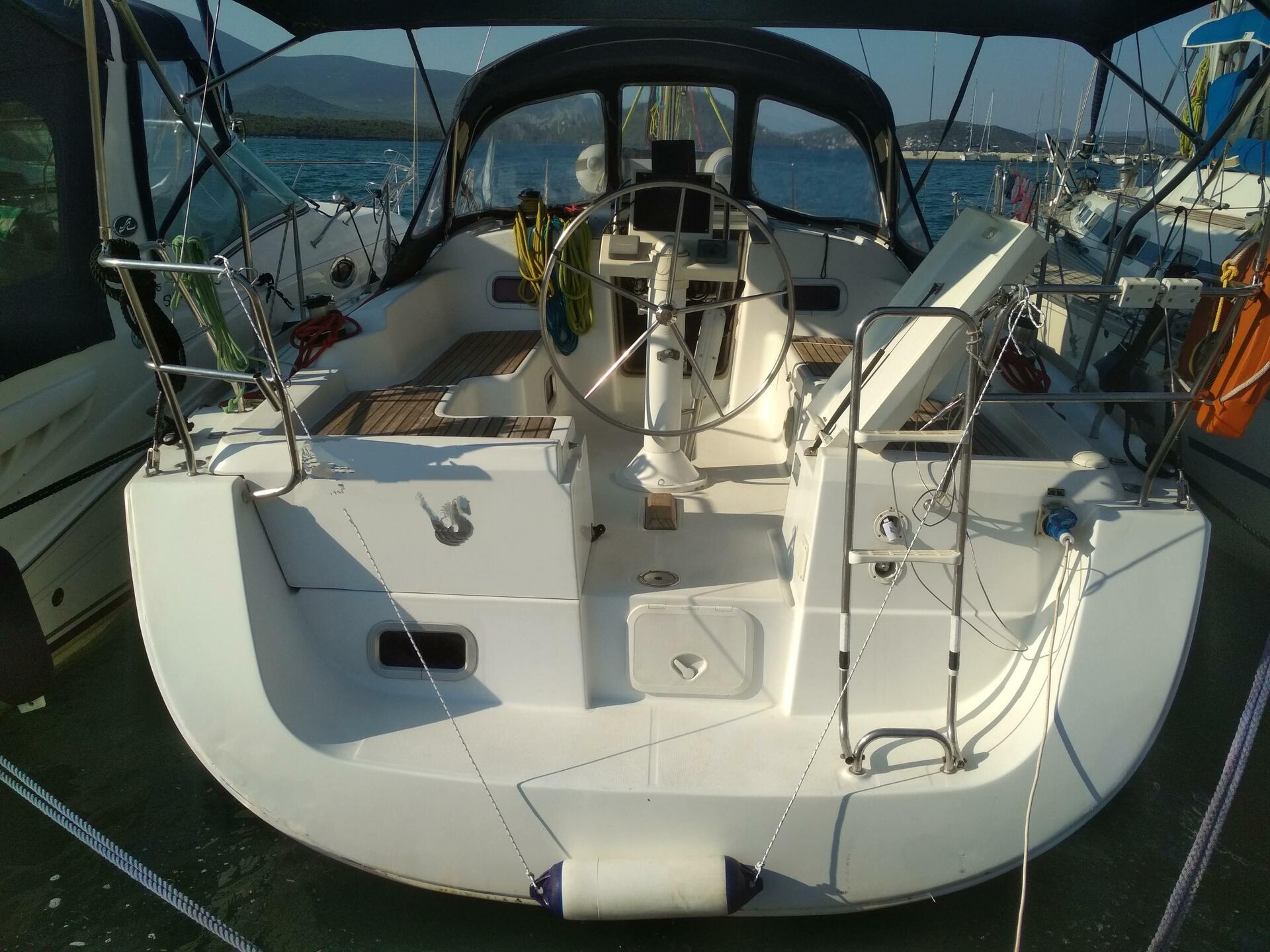 Fountaine Pajot Lucia 40 af MainSail Yachting i Achillio