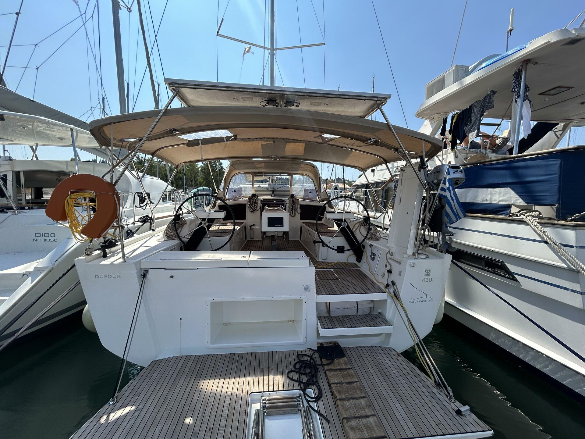 Dufour 430 Grand Large af Hellenic Yachting i Gouvia