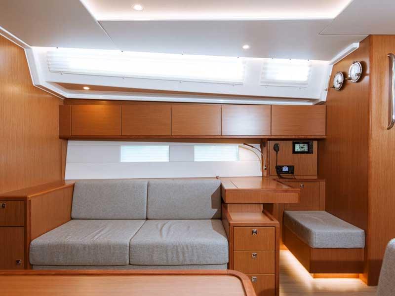 Bavaria C50 från Zingaro Sail i Castellammare del Golfo