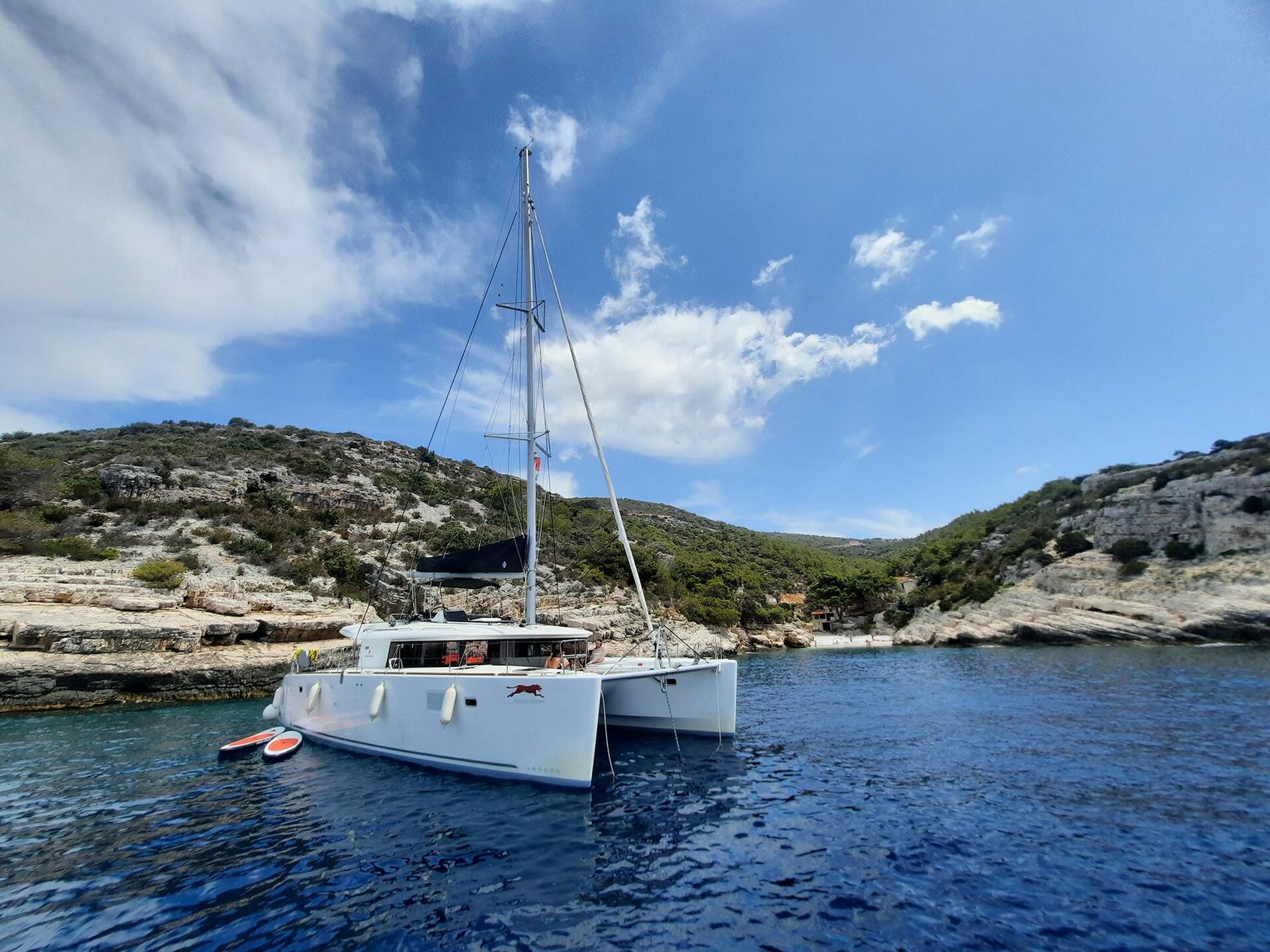 Lagoon 450 F av Adriatic Sailing i Kaštel Gomilica