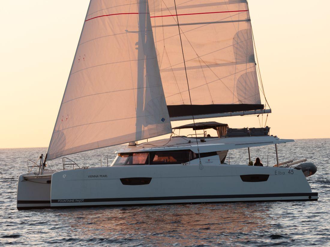 Fountaine Pajot Elba 45 af Octopus Yachting i Preveza