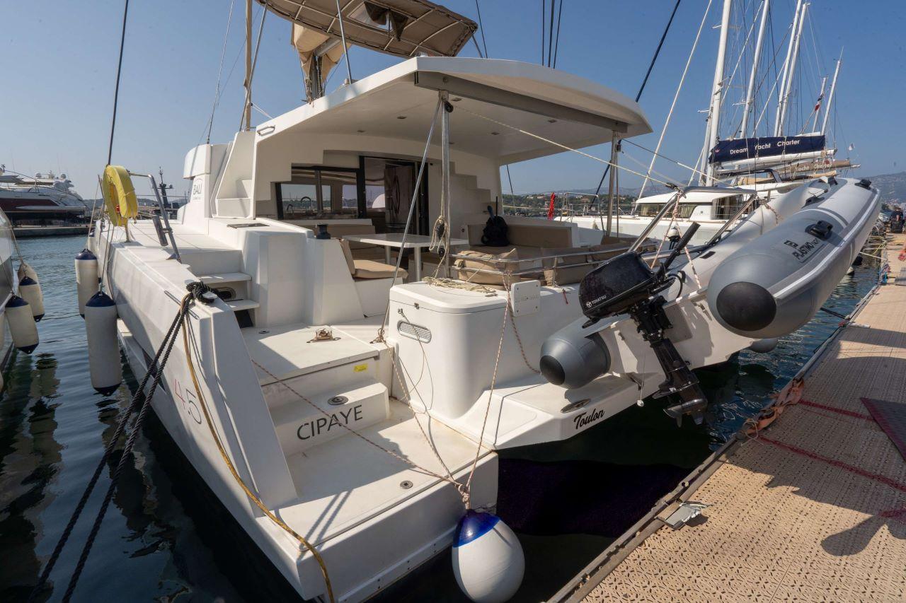 Bali 4.5 della Dream Yacht Charter a Saint-Mandrier-sur-Mer