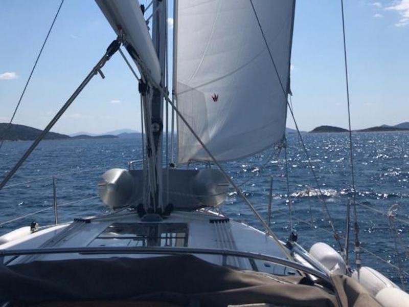 Bavaria 37 Cruiser van Mate Charter in Zadar