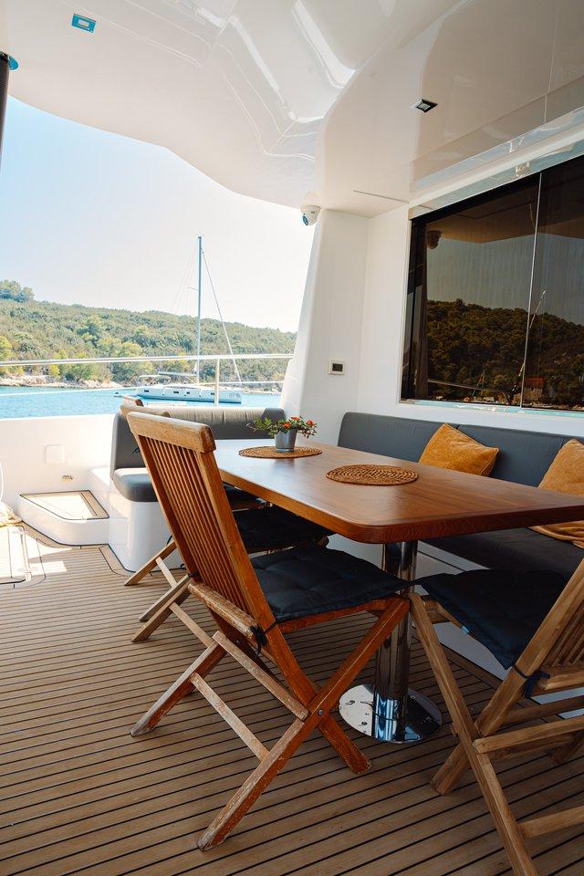 Mazarin 55 von ACE Yachting in Trogir