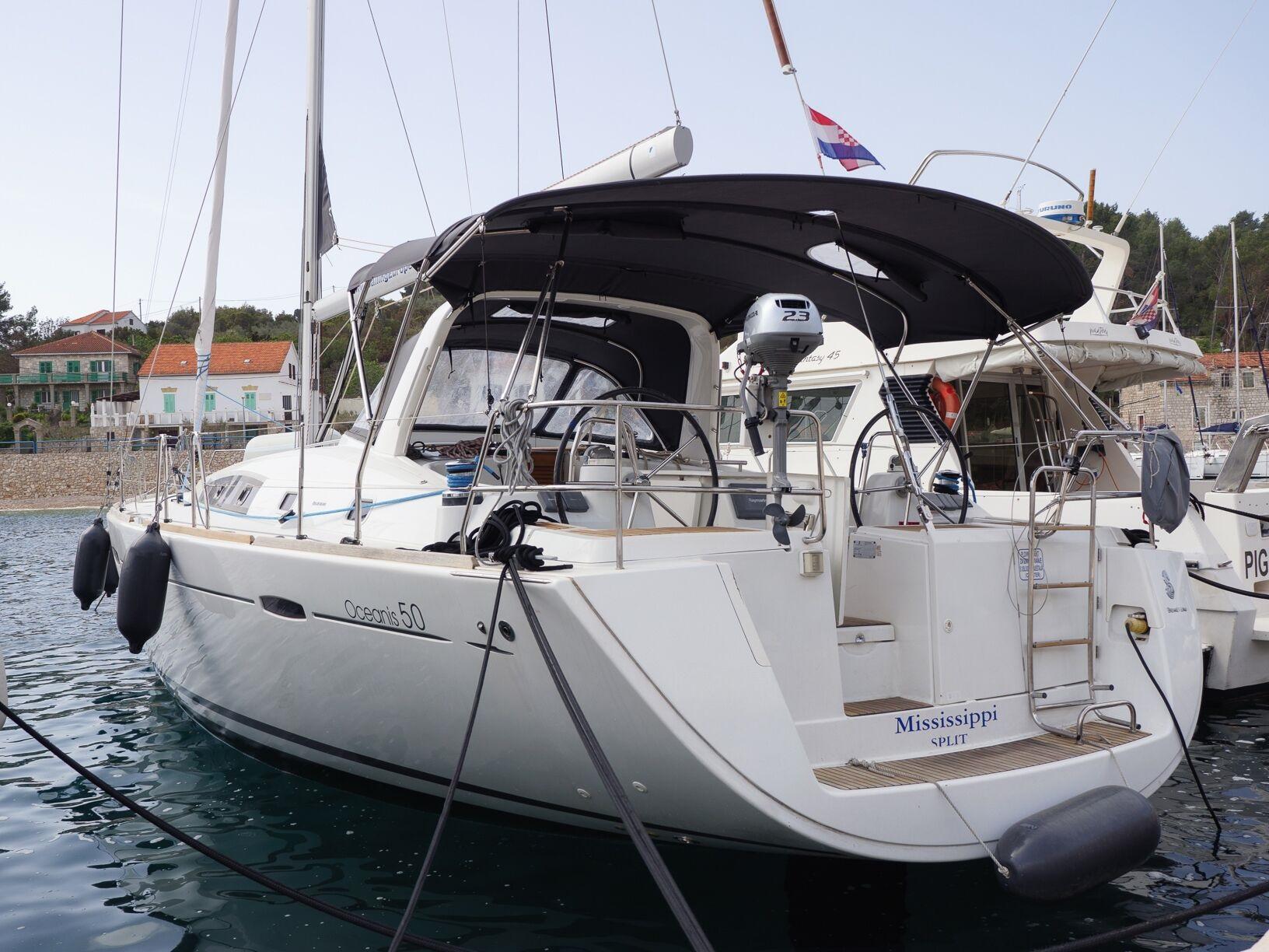 Oceanis 50 Family von Sailing Europe Charter in Šolta