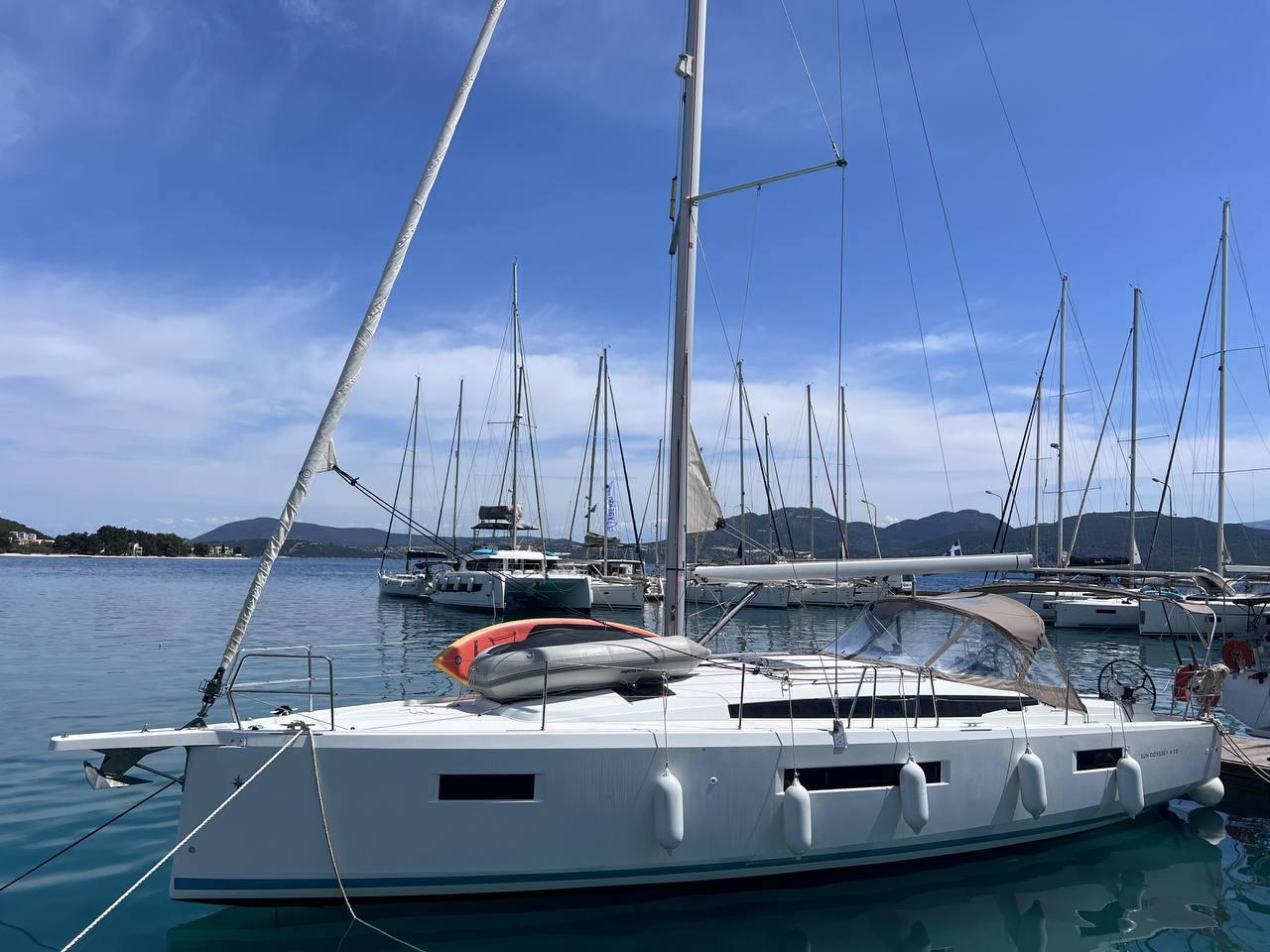 Sun Odyssey 410 from Hevema in Pylos