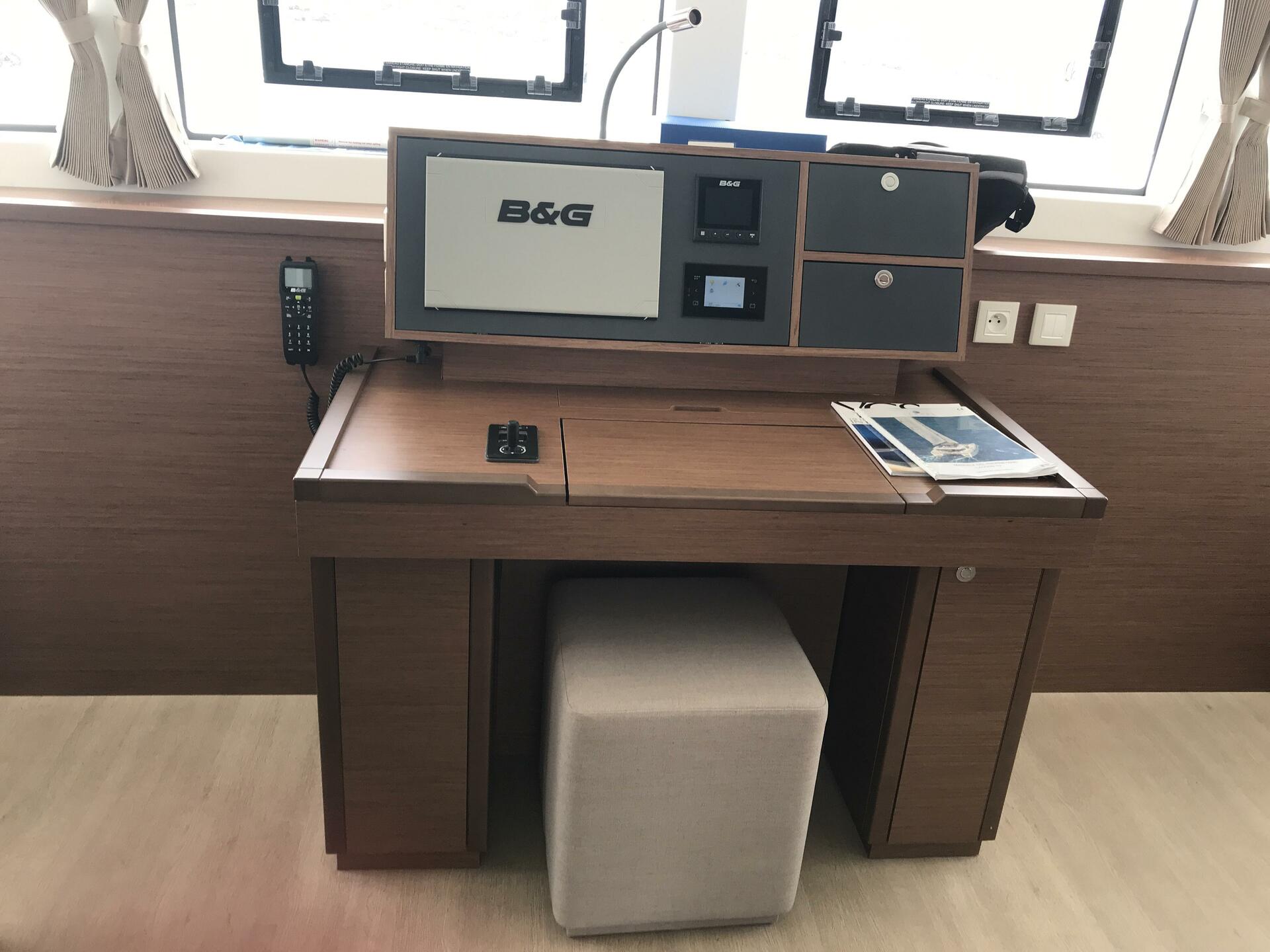 Lagoon 52 par NSS Charter à Portisco