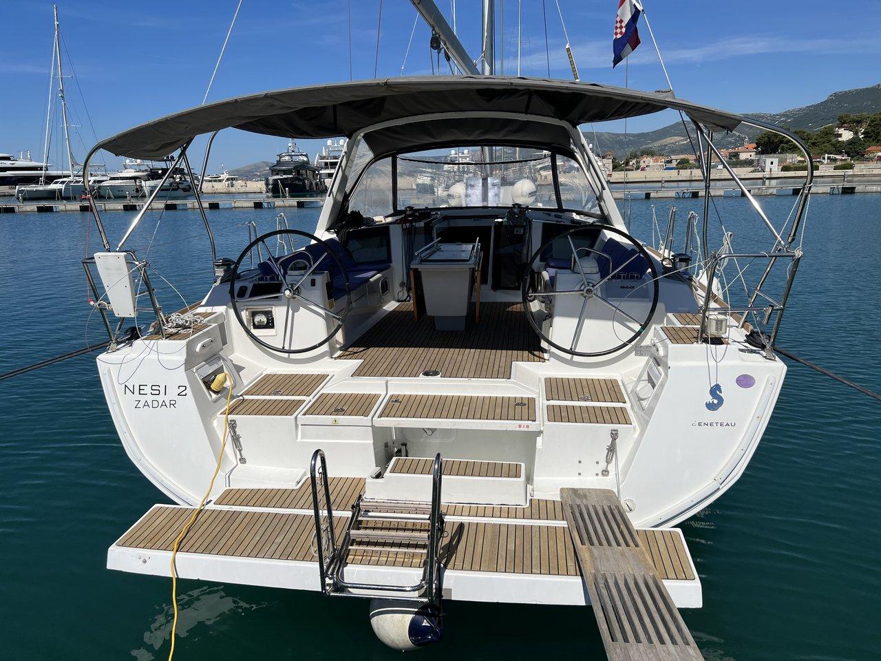 Oceanis 45 yritykseltä Sail Croatia Charter Kaštelassa