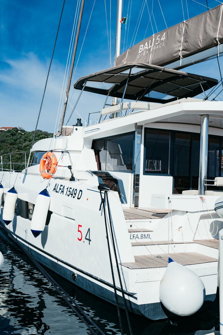 Bali 5.4 from Barcando Charter in Furnari