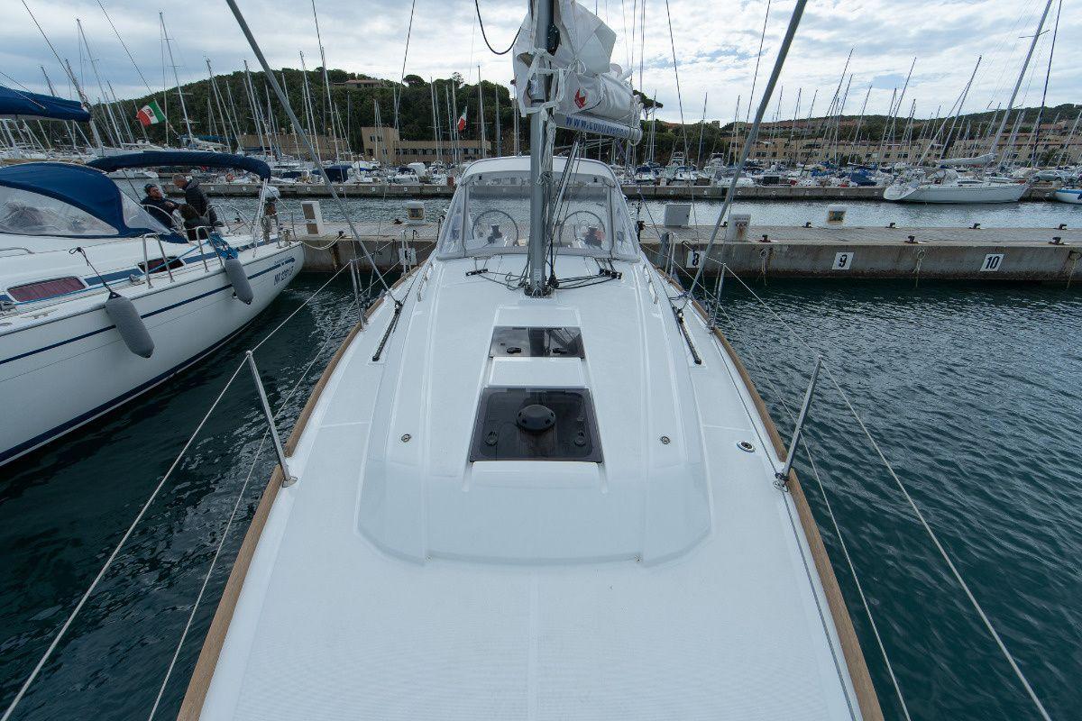 Oceanis 35.1 från Controvento i Punta Ala