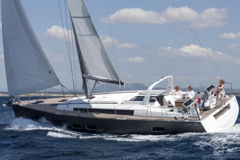 Oceanis 55 yritykseltä Sail Croatia Charter Trogirissa
