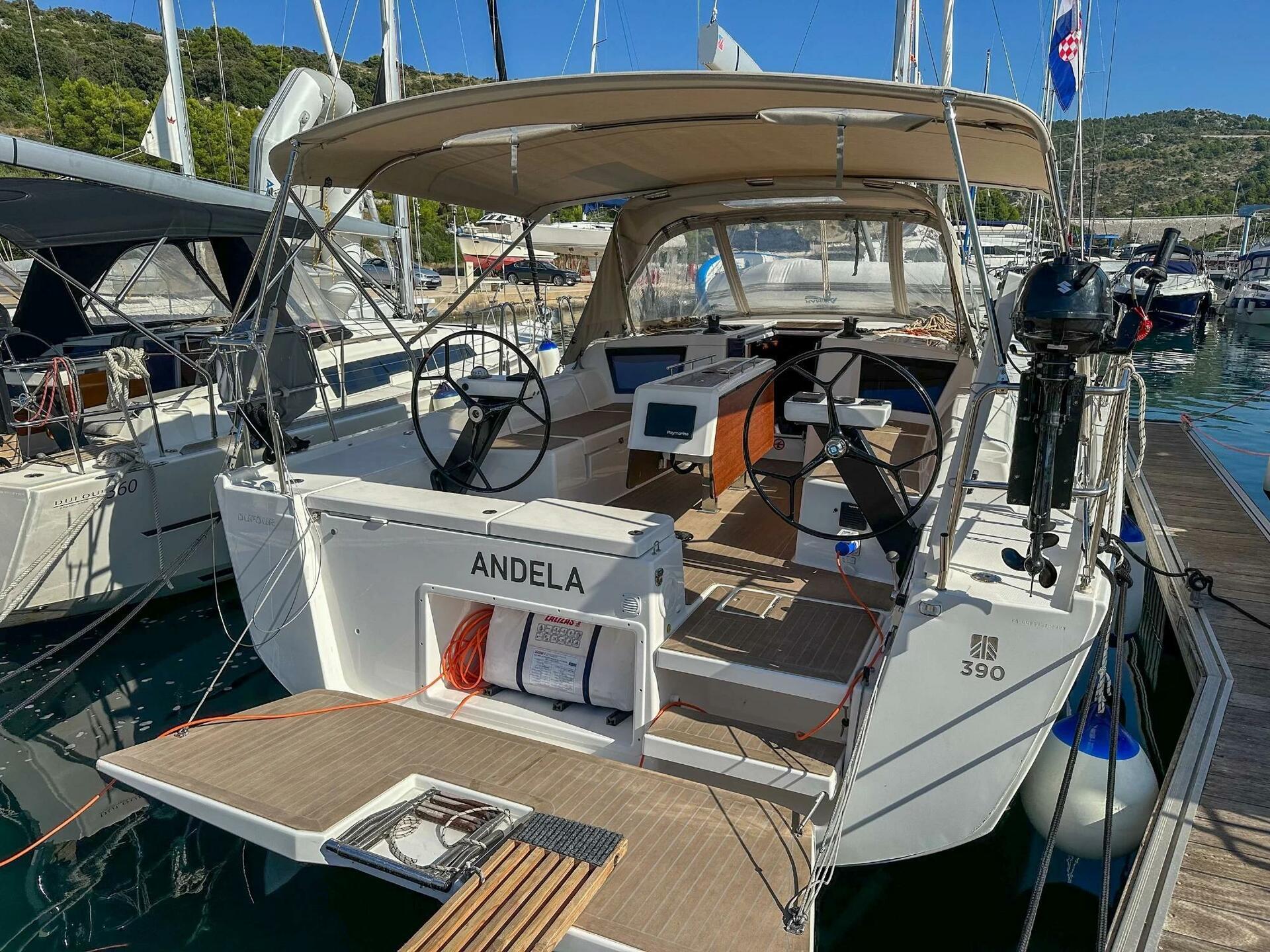 Dufour 390 Grand Large da Q-Yacht em Primošten