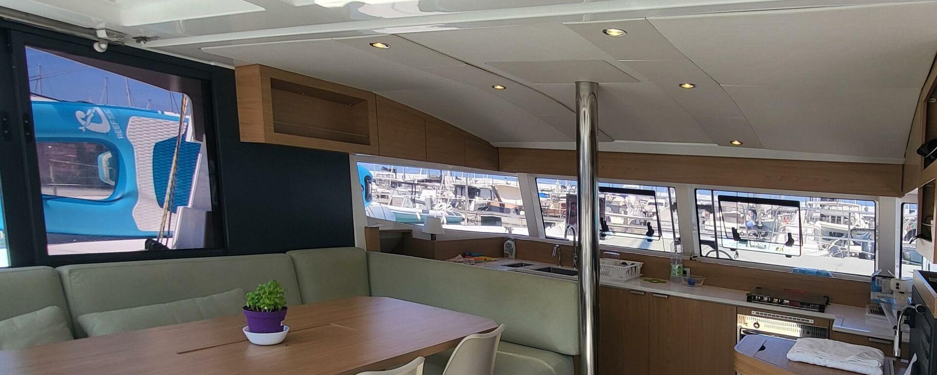 Bali Catsmart from MadMax Franchising Nautico in Capo d’Orlando