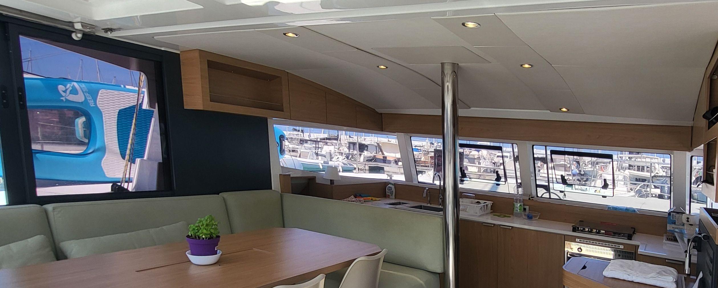 Bali Catsmart af MadMax Franchising Nautico i Capo d’Orlando