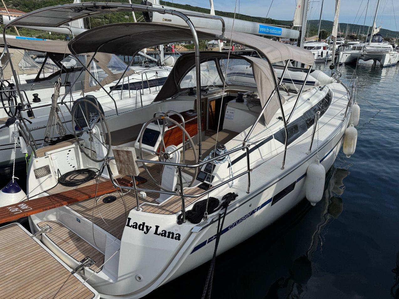 Bavaria 37 Cruiser par DN Nautica à Punat