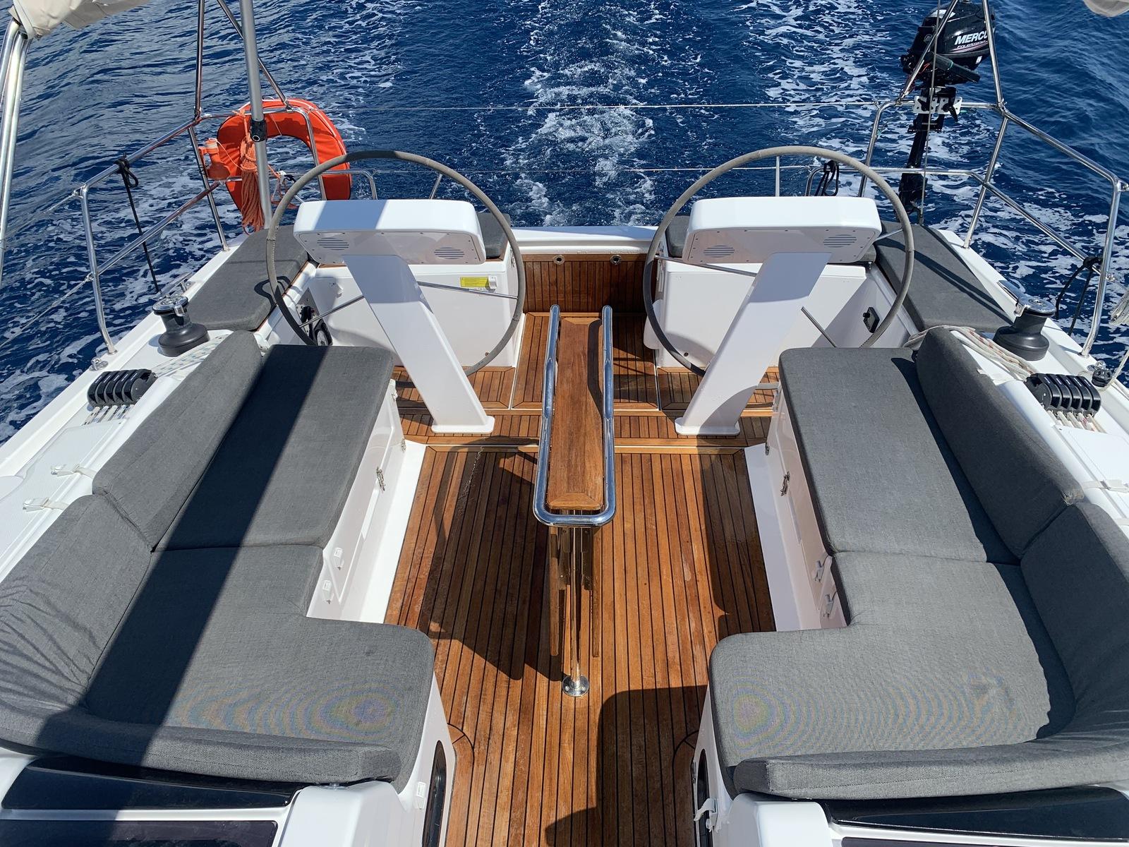 Hanse 458 par Hermes Yachting à Lavrion