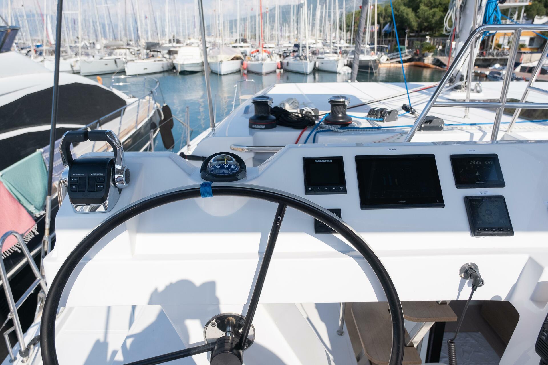 Aventura 45 da EOS Yacht Charter em Fethiye