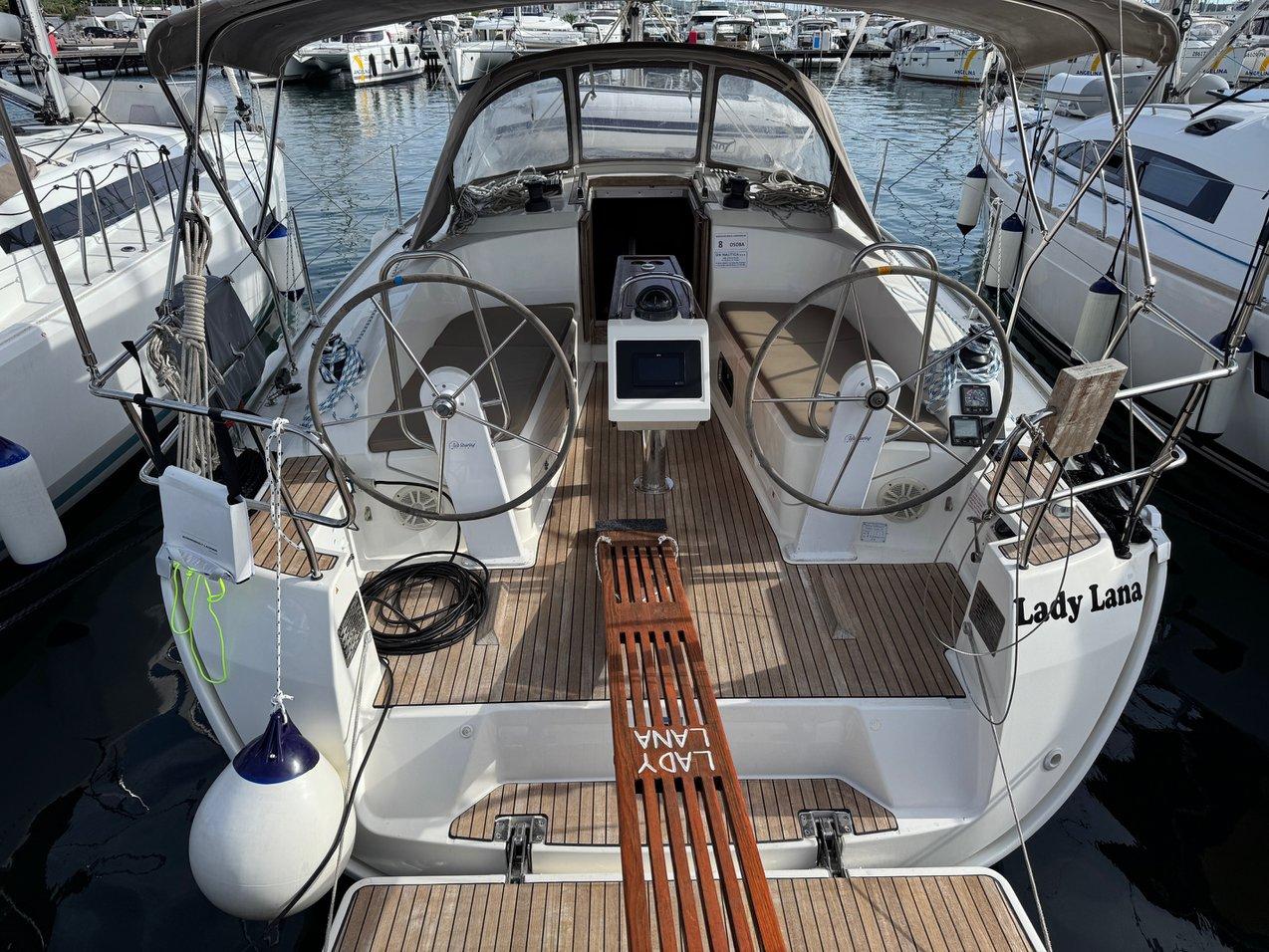 Bavaria 37 Cruiser from DN Nautica in Punat