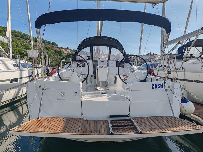Sun Odyssey 389 af Adventure Charter i Drage