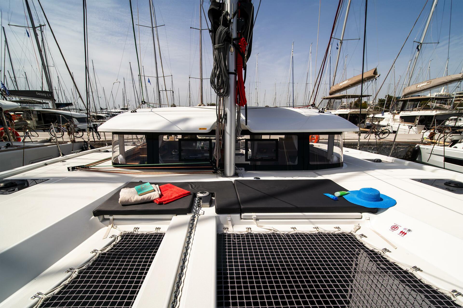 Excess 11 da Istion Yachting em Paros
