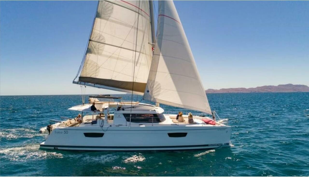 Fountaine Pajot Saba 50 af Sailing Catamaran Adventures i La Paz