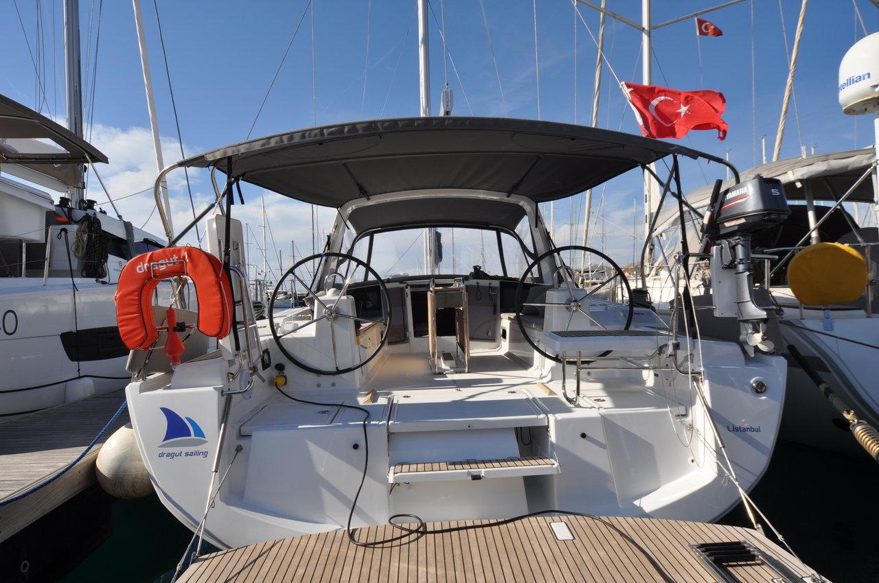 Oceanis 41.1 van Dragut Sailing in Turgutreis