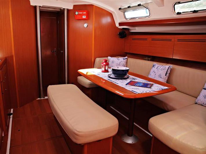 Cyclades 43.4 av Dragut Sailing i Bodrum