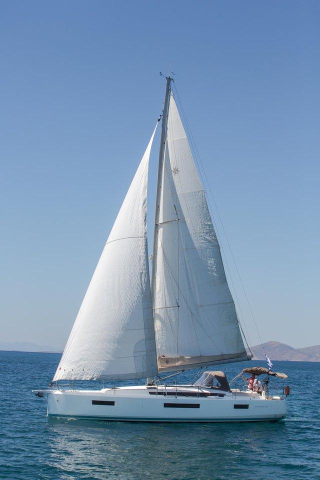 Sun Odyssey 440 af Anemos Yachting i Athen